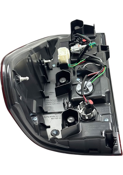 Toyota Stop Hılux 21-24 Sağ (Duylu/ledli) modelleri