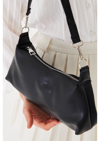 Lumira Siyah Mini Baget Kadın Omuz, Kol ve El Çantası fiyatları