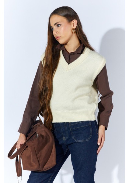Kadın Krem V Yakalı Basic Süveter fiyatları