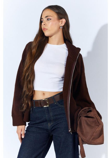 Kadın Kahve Dik Yakalı Dışardan Dkişli Fermuarlı Hırka fiyatları