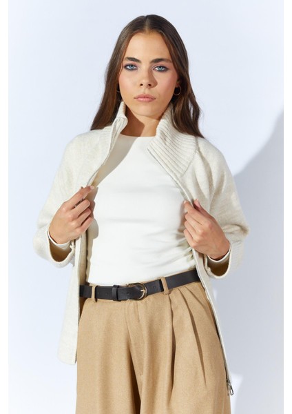 Kadın Taş Dik Yakalı Dışardan Dkişli Fermuarlı Hırka fiyatları