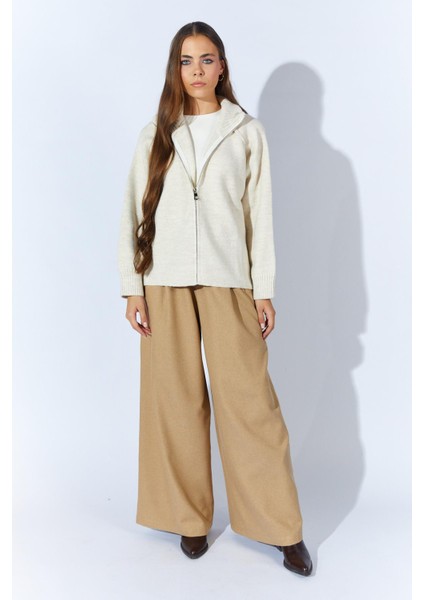 Kadın Taş Dik Yakalı Dışardan Dkişli Fermuarlı Hırka indirimleri