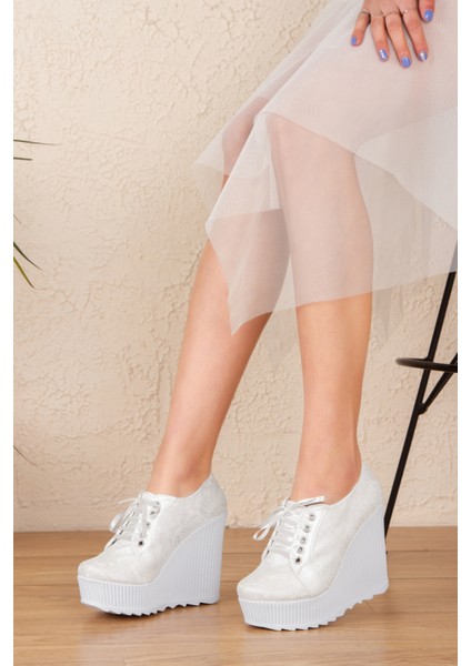 Beyaz Çınar Kadın Dolgu Topuklu Ayakkabı 1203MIMY900E fiyatları