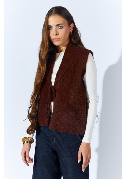 Kadın Kahve 8952 Gömlek Yaka Önü Bağlamali Sakal Yelek modelleri