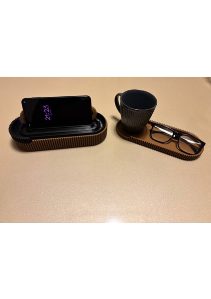 Almila 3D Çok Amaçlı Masaüstü Organizer – Telefon Standı, Kalemlik ve Ofis Düzenleyici