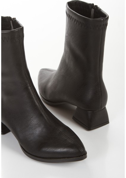 Siyah Cilt Kısa Kalın Topuklu Sivri Burunlu Günlük Bot Cnr fiyatları