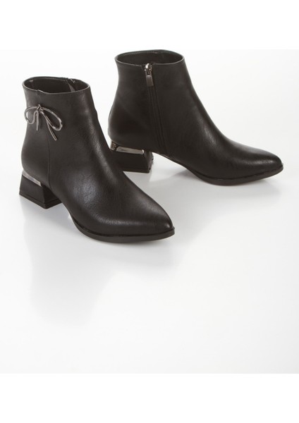 Kadın Siyah Kısa Yan Tokalı Kalın Topuklu Sivri Burunlu Bot Cnr1 modelleri