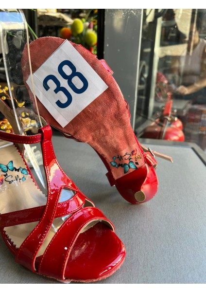 Kırmızı Rugan Mirada Model 13 Pont(8,5 Cm) Tango, Dans ve Salon Ayakkabısı fiyatları