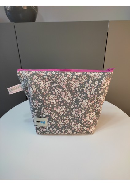 Çiçek Desenli Nakış Detaylı Şık Makyaj Çantası, Pratik ve Şık Tasarım fiyatları
