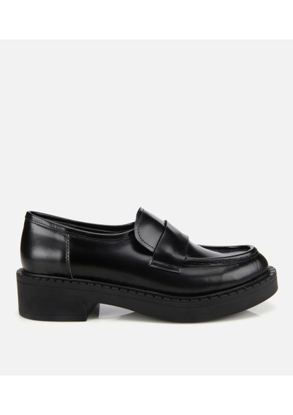 01AYH312990A100 KADIN Açma Deri Siyah Günlük Loafer
