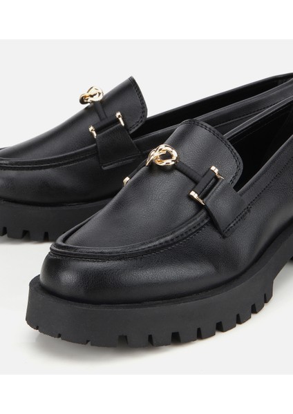 01AYH314700A100 KADIN Siyah Kalın Tabanlı Klasik Loafer modelleri
