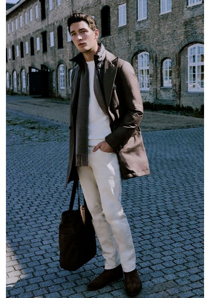 Standart Fit Normal Kesim Geniş Kırlangıç Yaka Yan Cepli Kaban fırsatları