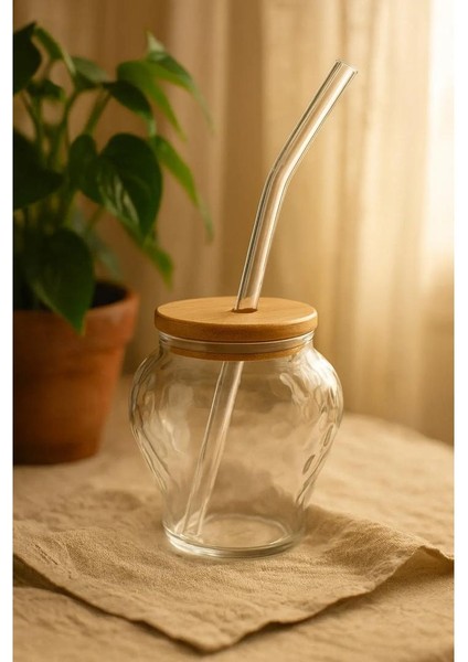Çilek Model Borosilikat Cam Bardak, Bambu Kapaklı, 400 Ml, Pipet Hediyeli