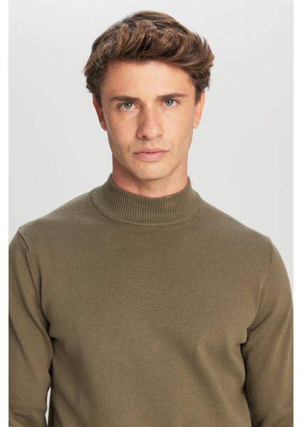 Pamuklu Standart Fit Normal Kesim Yarım Balıkçı Yaka Triko Kazak fırsatları