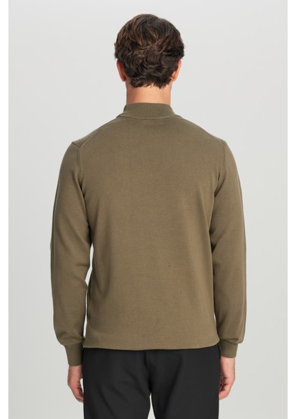 Pamuklu Standart Fit Normal Kesim Yarım Balıkçı Yaka Triko Kazak indirimleri