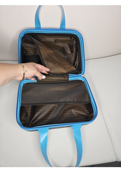 Lacivert Küçük Taşınabilir Makyaj ve Seyahat El Çantası modelleri
