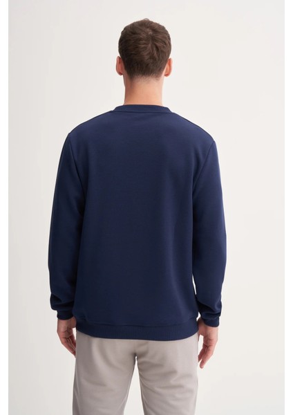 Premium Ince Desenli Jakar Viskon Karışımlı Regular Fit Sweatshirt modelleri