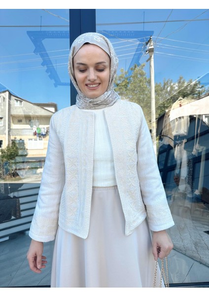 Nakış Işlemeli Keten Ceket Krem
