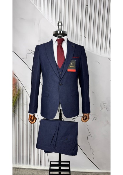 Slim Fit Yelekli Takım Elbise