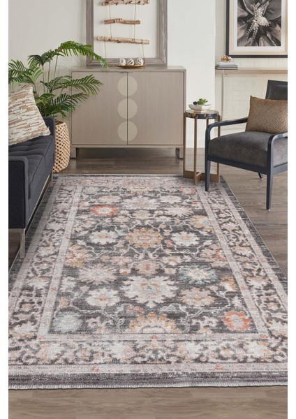 Retrova Halı Koleksiyonu | Vintage Eskitme Desenli, 6 mm Ince Form, Tozumaz ve Kolay Temizlik