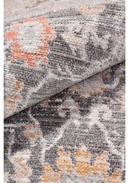 Retrova Halı Koleksiyonu | Vintage Eskitme Desenli, 6 mm Ince Form, Tozumaz ve Kolay Temizlik