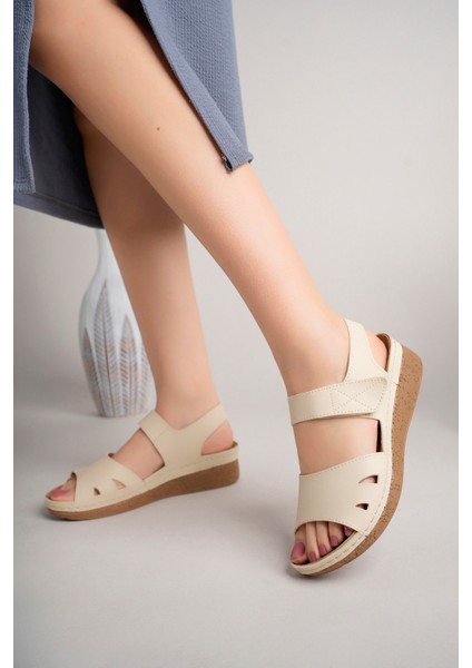 Gloria Anatomik Ortopedik Bantlı Günlük Kadın Sandalet fiyatları