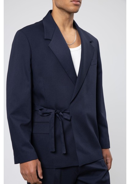 Oversize Kuşaklı Takım Elbise Lacivert fırsatları