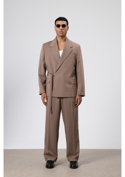 Oversize Kuşaklı Takım Elbise Vizon modelleri