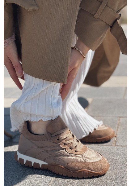 Romine Paraşüt Kumaş Bej Kadın Spor Ayakkabı fırsatları