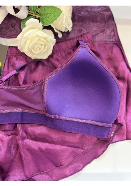 Dolgusuz Önden Bağlamalı Simli Mor Şerit Sütyen fırsatları