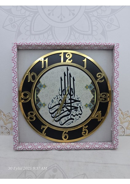 Pleksi Aynalı Rakamlar Ile Özel Tasarım Saat 40 cm Genişliğinde