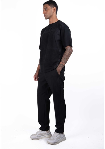 Erkek Kısa Kollu Siyah Renkli Baskılı Modelli, Regular Fit Pamuklu T-Shirt fırsatları