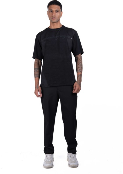 Erkek Kısa Kollu Siyah Renkli Baskılı Modelli, Regular Fit Pamuklu T-Shirt indirimleri
