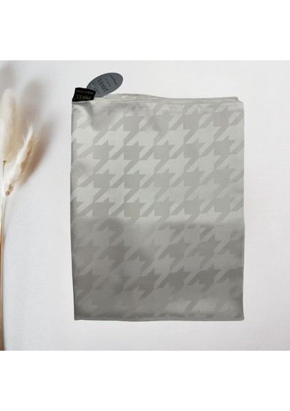 Kazayağı Desenli Jakarlı Krem Şal fiyatları