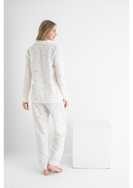 Kadın Uzun Kollu Düğmeli Yaprak Desenli Ekru Aerobin Pijama Takımı – Yazlık Ev Giyimi indirimleri