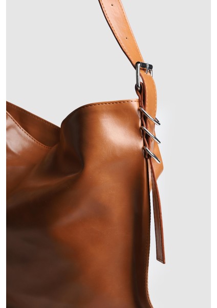 Lagraccio Paris Kadın Higgs Büyük Boy Kırışık Rugan Omuz Çantası Taba fırsatları