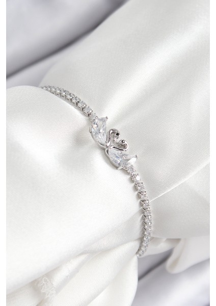 Pirinç Zirkon Taşlı Kuğu Model Gümüş Asansörlü Kadın Bileklik