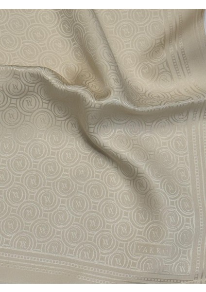 Jakarlı Ipek Özel Seri Monogram Şal 41364-EKRU