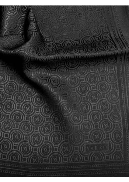 Jakarlı Ipek Özel Seri Monogram Şal 41364-SIYAH fiyatları