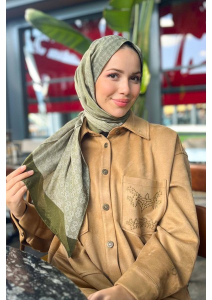 Monogram Jakar Şal 6060900-951 Haki Yeşil