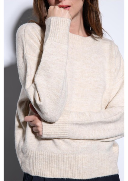 Taş Yün Karışımlı Kadın Kazak fırsatları