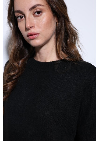 Siyah Yün Karışımlı Kadın Kazak modelleri