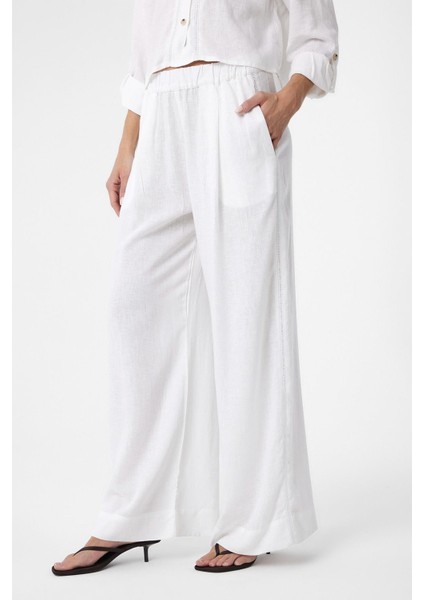 Beyaz Şerit Detaylı Kadın Pantolon