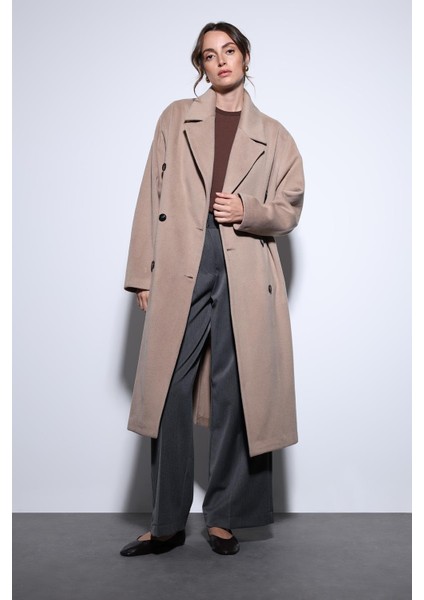 Bej Kruvaze Kadın Kaban