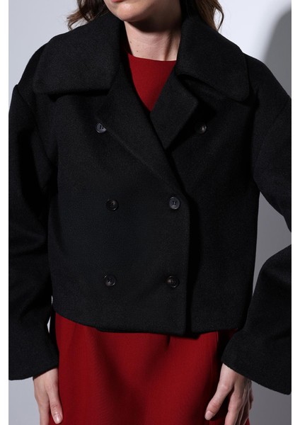 Siyah Kruvaze Kadın Kısa Kaban indirimleri