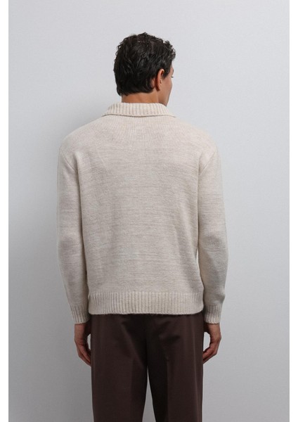 Taş Düğmeli Yaka Erkek Kazak indirimleri