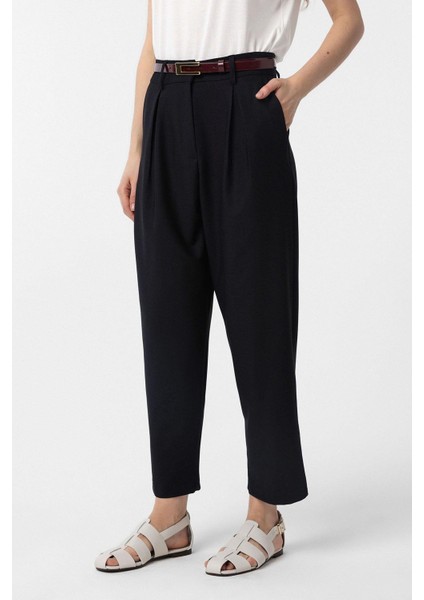 Siyah Pilili Soft Bilek Boyu Kadın Pantolon