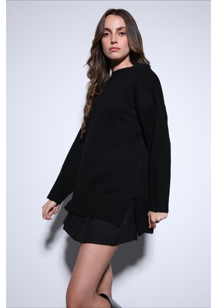 Siyah Yırtmaç Detaylı Kadın Kazak fiyatları