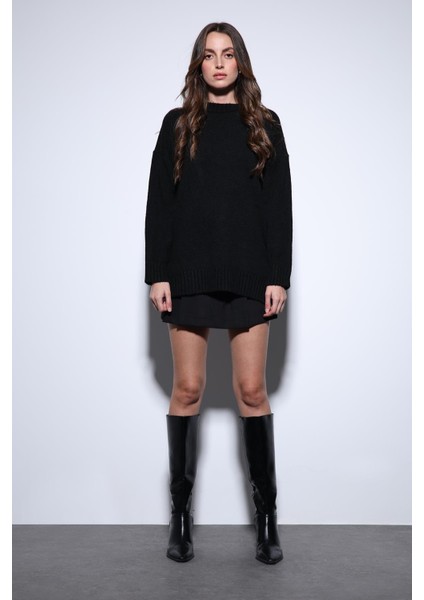 Siyah Yırtmaç Detaylı Kadın Kazak modelleri