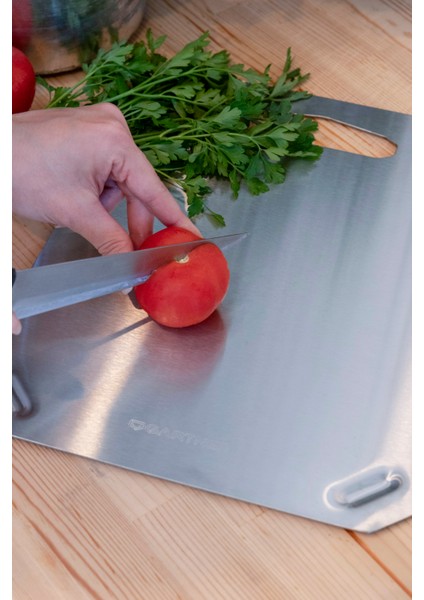 Gartner Kesme Tahtası - Paslanmaz Çelik - Küçük Boy - 26X34CM